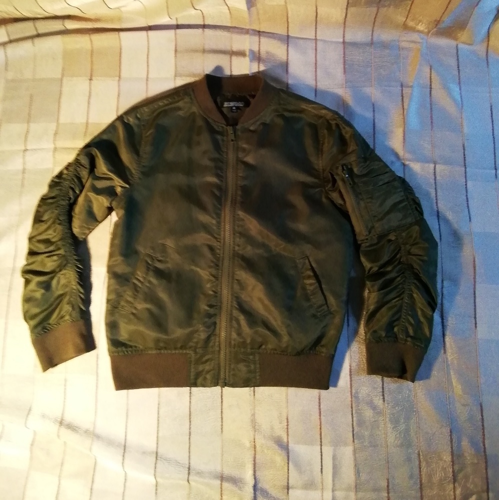 Elwood olive army green bomber jacket size M